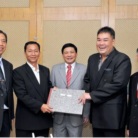 2013-committee 11